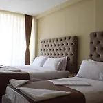 Gjilani Premium Hotel Shëngjin