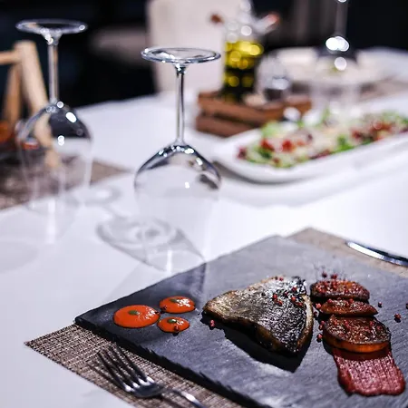 מלון Frojd - Front