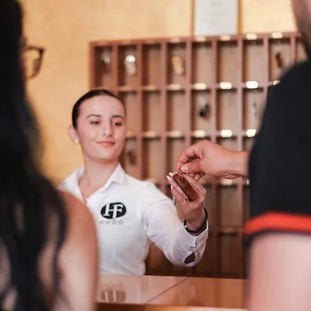 Frojd - Front 4* Shëngjin