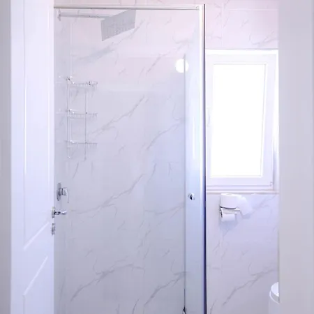 Gjilani Premium 호텔 4*
