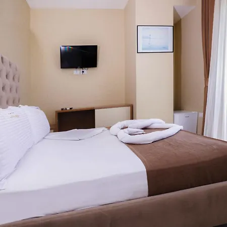 Frojd - Front Otel