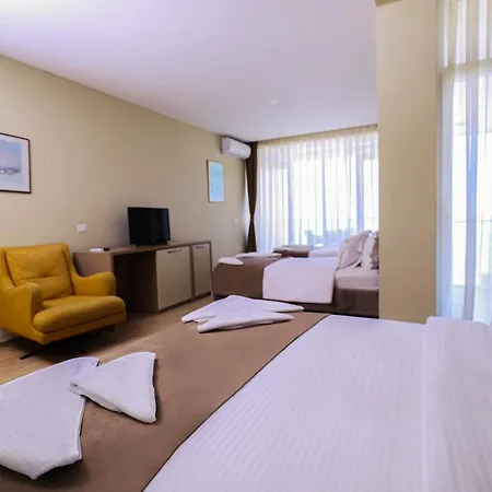 Szálloda Frojd - Front