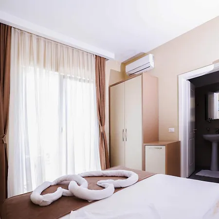호텔 Gjilani Premium 4*