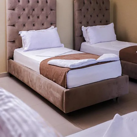 Gjilani Premium 호텔 4*