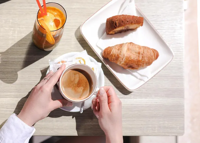 Frojd - Front 酒店