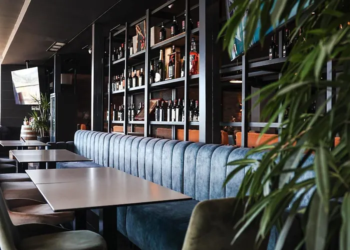 Frojd - Front 4* Shëngjin