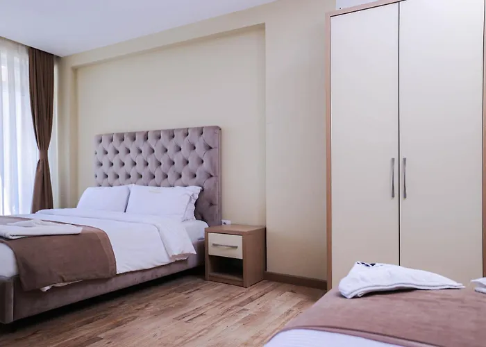 Frojd - Front 酒店