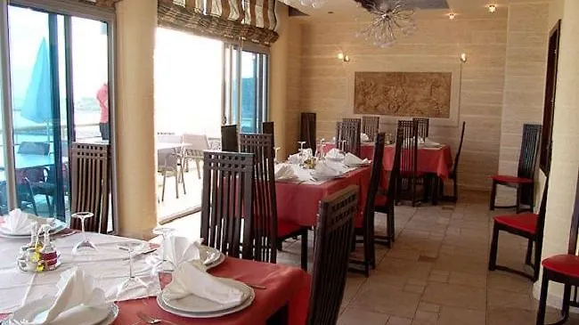 酒店 Frojd - Front