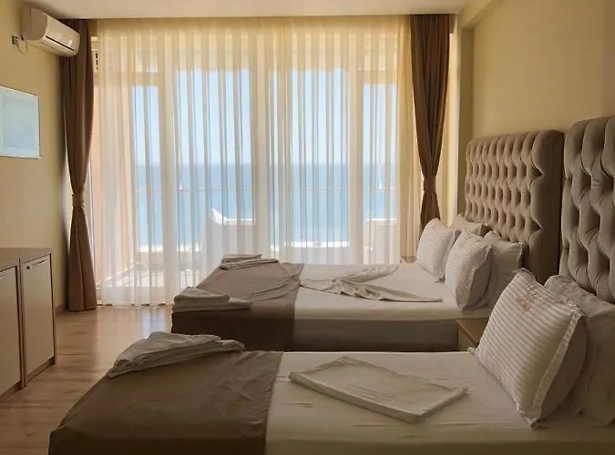 Frojd - Front 酒店 Shëngjin